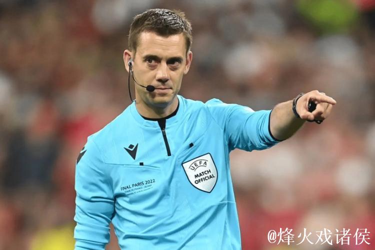 确定：法国著名裁判蒂尔潘将执法欧冠小组赛第六轮皇马对阵曼联比赛